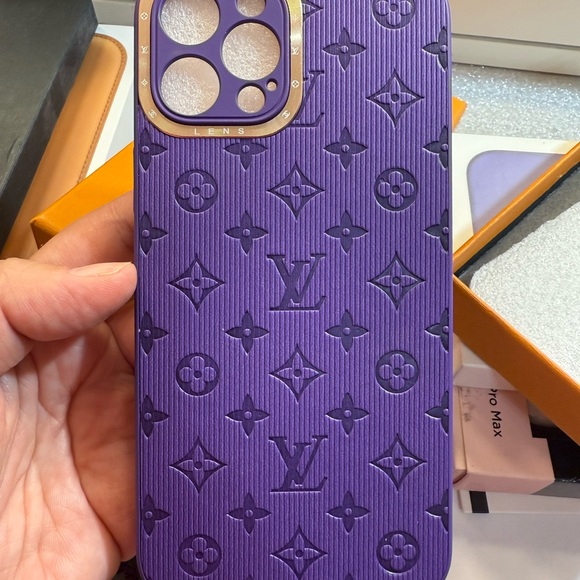 iPhone 12 Pro Max case bundle - Picture 4 of 4